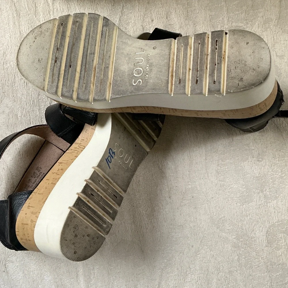 Soul Naturalizer GOODTIMES ANKLE STRAP WEDGE SANDAL SIZE 9.5‎